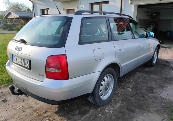 Audi A4 cena 9500 przebieg: 277600, rok produkcji 1999 z Izbica Kujawska małe 254